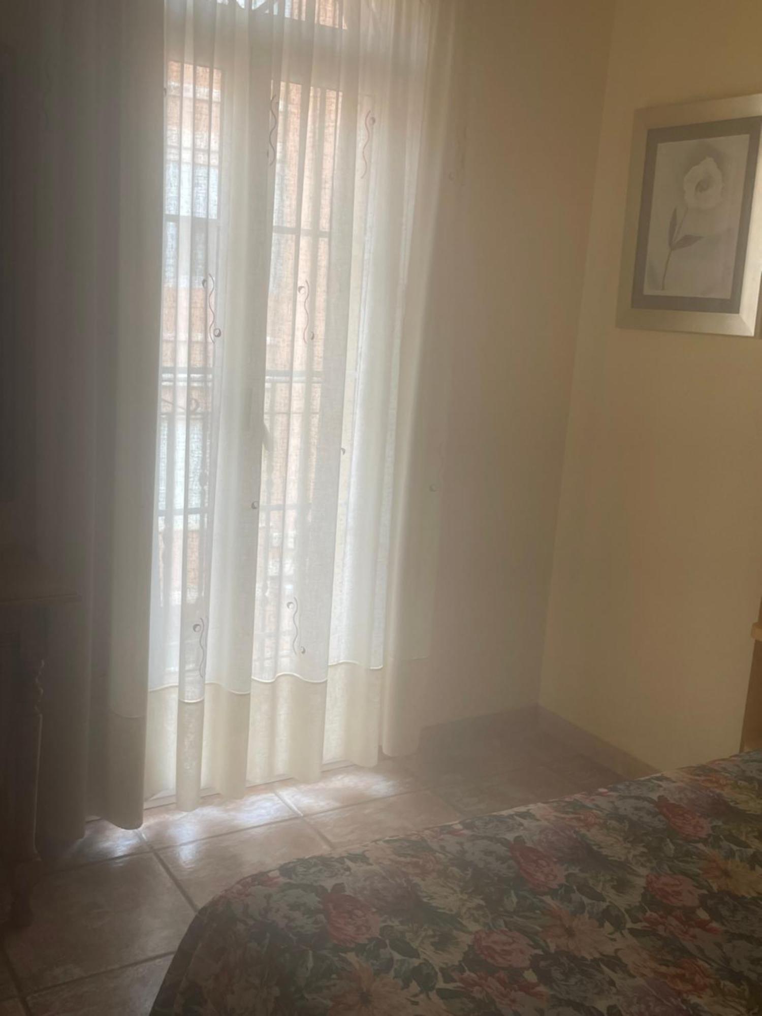 הוסטל Villar del Arzobispo La Posa מראה חיצוני תמונה