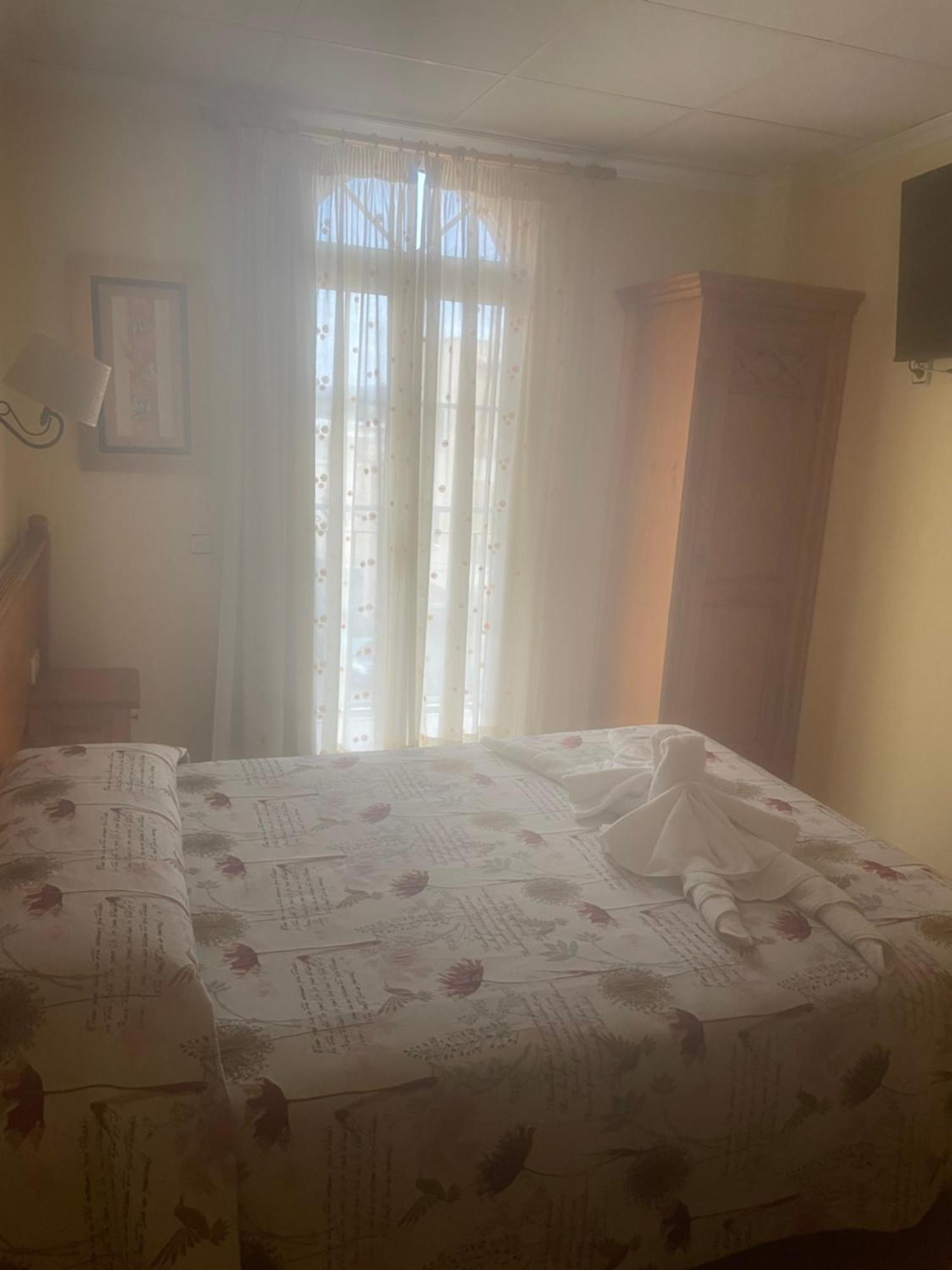 הוסטל Villar del Arzobispo La Posa מראה חיצוני תמונה